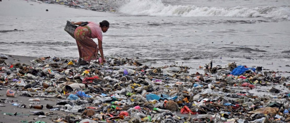 Indonesia Ngutang R4,7 T untuk Atasi Sampah di Laut