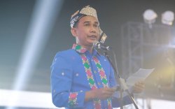 Kenakan Pakaian Adat Toraja di HUT Makassar, Ini Makna yang Ingin Disampaikan Rudianto Lallo