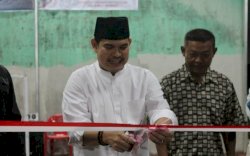 Buka Porseni dan Resmikan Lapangan Bulutangkis, Camat MAmajang Ingin Seluruh Warganya Sehat
