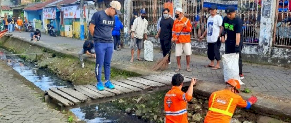 Camat Mamajang pimpin Langsung Giat Sabtu Bersih di Asrama Mattoanging