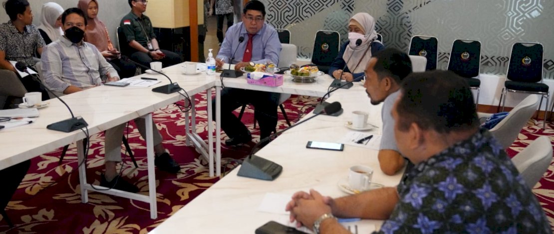 Rapat Forum Komunikasi Pemangku Kepentingan Utama dan Forum Monitoring dan Evaluasi atas Penyediaan Faskes, Sarana Prasarana dan SDM Faskes Provinsi Sulawesi Selatan, di Toraja Room Kantor Gubernur, Kamis 10 November 2022. 
