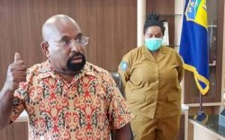 Geledah Rumah Lukas Emembe, KPK Sita Sejumlah Dokumen, Uang dan Emas Batangan