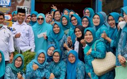 Rangkaian HKG PKK, Erna Rasyid Taufan Lakukan Penilaian Administrasi di Dua Kecamatan