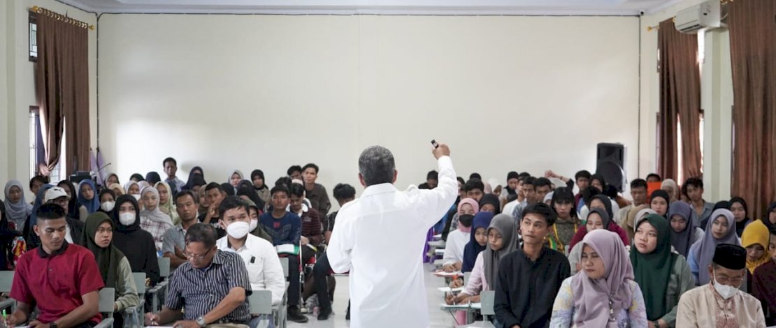 Wali Kota Parepare, Taufan Pawe, membawakan kuliah umum di Institut Ilmu Hukum dan Ilmu Ekonomi Lamaddukelleng, Kabupaten Wajo, Sabtu, 8 Oktober 2022.