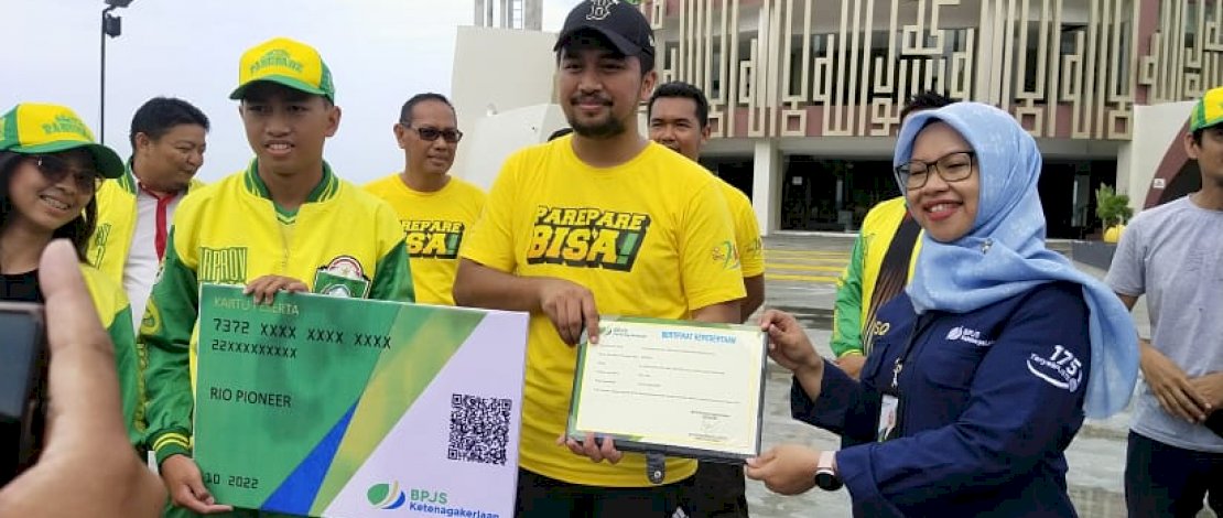 Pemerintah Kota Parepare melalui KONI melindungi para atlet dan pelatih yang akan berlaga pada Pekan Olahraga Provinsi (Porprov) XVII di Sinjai dan Bulukumba. Pemerintah Kota Parepare melalui KONI melindungi para atlet dan pelatih yang akan berlaga pada Pekan Olahraga Provinsi (Porprov) XVII di Sinjai dan Bulukumba.