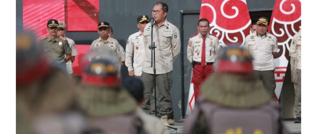 Di Hadapan Personel Satpol PP Makassar, Danny Janji Perhatikan Kesejahterahan Anggota Jika Kinerja Mumpuni