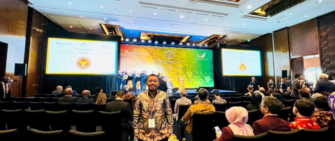 Direktur IPAL Perumda Air Minum Kota Makassar, Ayman Adnan, menjadi satu-satunya Direksi BUMD se Indonesia yang menjadi peserta Global Food Security Forum G20, di Nusa Dua Bali, yang diselenggarakan 12-13 November 2022. Direktur IPAL Perumda Air Minum Kota Makassar, Ayman Adnan, menjadi satu-satunya Direksi BUMD se Indonesia yang menjadi peserta Global Food Security Forum G20, di Nusa Dua Bali, yang diselenggarakan 12-13 November 2022.