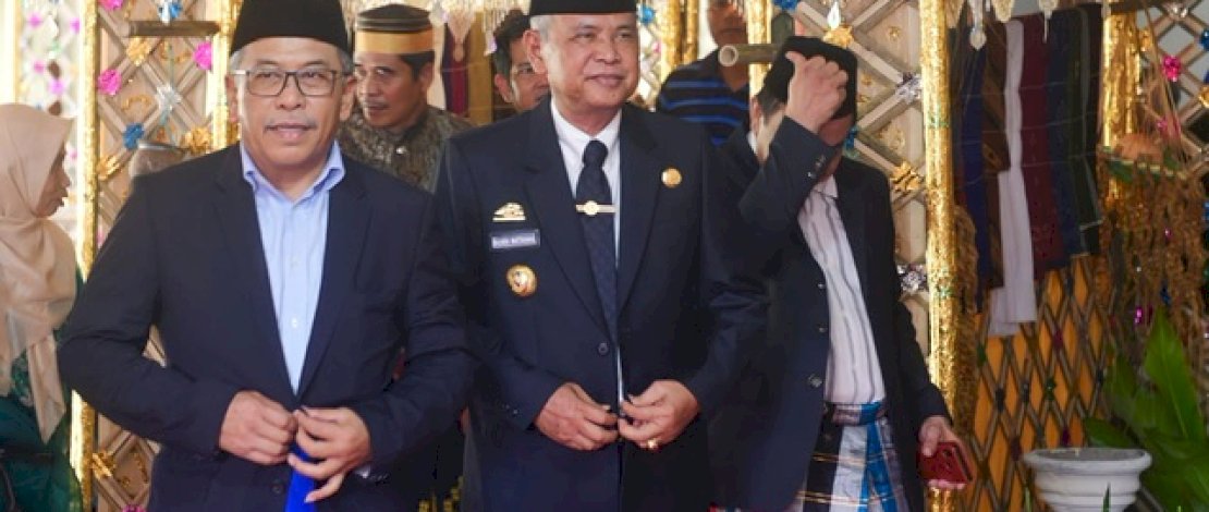 IAS-Basmin Mesra di Nikahan Adik Legislator Demokrat 