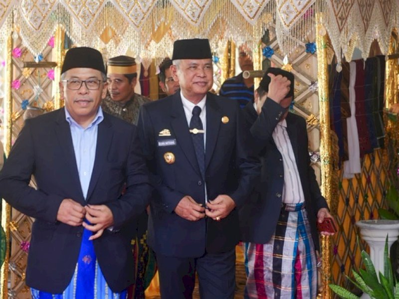 IAS-Basmin Mesra di Nikahan Adik Legislator Demokrat 