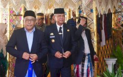 IAS-Basmin Mesra di Nikahan Adik Legislator Demokrat 