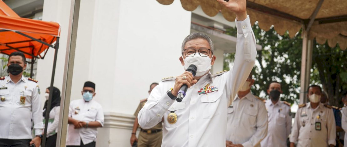 Taufan Pawe Manjakan Masyarakat Parepare dengan Lepas 4.400 Paket Sembako Murah dan Berkualitas