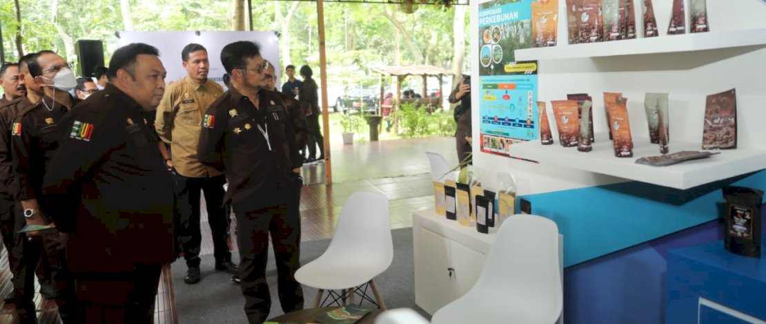 Direktorat Jenderal Perkebunan melaunching corporate identity sebagai lambang era baru perkebunan Indonesia.