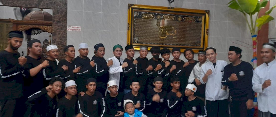 Habibna Makassar Ajak Pemuda-pemudi Kembali ke Agama Lewat Slogan Anak Lorong Hijrah 