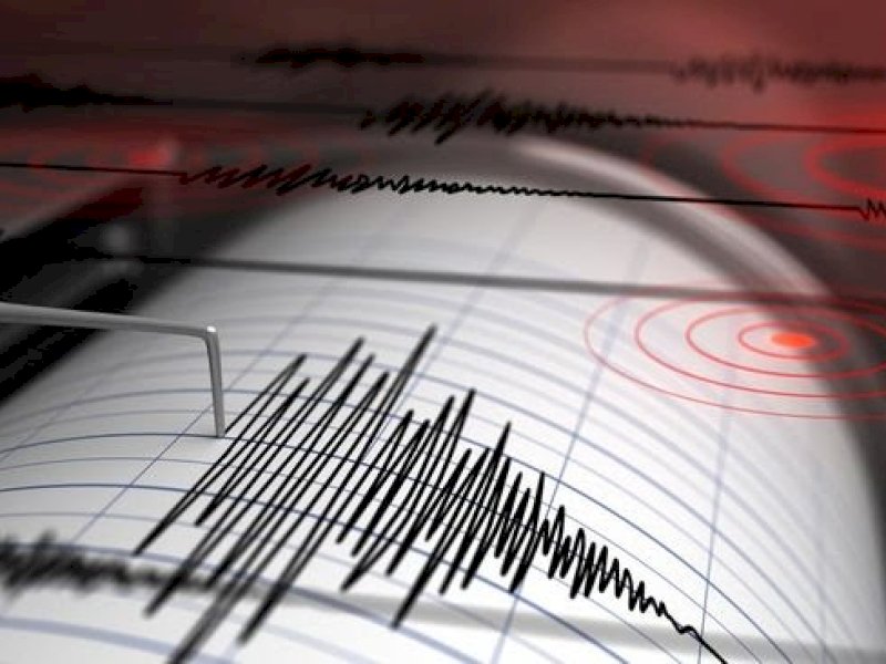 Gempa Kekuatan 7,4 Magnitudo Guncang Kalsel, Getaran Terasa di Bali hingga Jawa