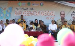 Peringatan HKN Ke-58 di Pantai Seta-seta, Bupati Lutra: Ciptakan Inovasi di Sektor Kesehatan