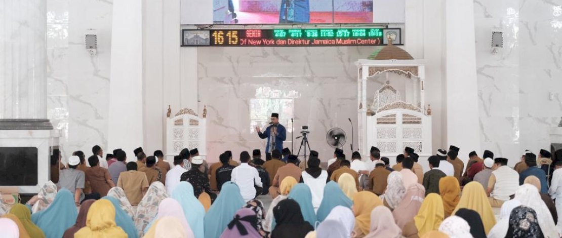 Imam Besar Islamic Centre New York, Ustad Shamsi Ali, di Masjid Agung Syekh Yusuf, kemarin, Senin, 28 November 2022.