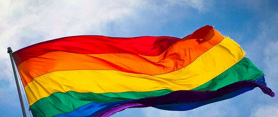 Bendera pelangi, salah satu simbol LGBT Bendera pelangi, salah satu simbol LGBT