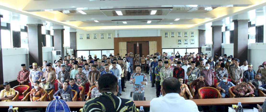 Jelang Pilkades Cakades di Takalar Tandatangan Fakta Integritas "Siap terpilih dan Tidak Terpilih" Jelang Pilkades Cakades di Takalar Tandatangan Fakta Integritas "Siap terpilih dan Tidak Terpilih"