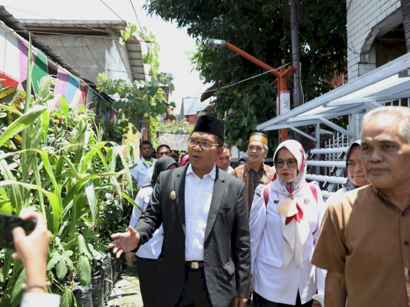 Kunjungi Dua Longwis, Danny Imbau Manfaatkan Semua Lahan Kosong