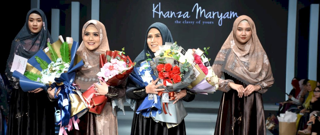 Khanza Maryam Tampilkan Busana Muslim Glamour di Trend Hijab Expo 2022