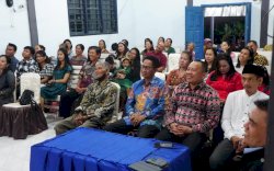 Toleransi Beragama, Bupati Lutra Ucapkan Selamat Natal bagi Jemaat Karya Mulya