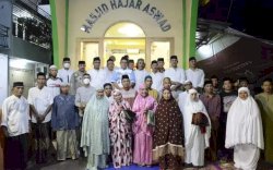 Camat Bontoala Safari Ramadan ke Hajar Aswad, Ingatkan Warga Pentingnya Vaksinasi