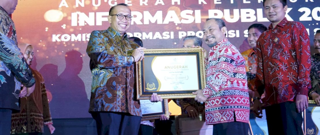 Kembali Toreh Prestasi, Pemkot Parepare Raih Penghargaan BPMI Dari Komisi Informasi Sulsel
