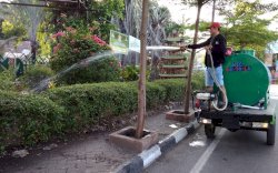 Begini Cara Pemerintah Kecamatan Bontoala Jaga Keasrian Taman Kota