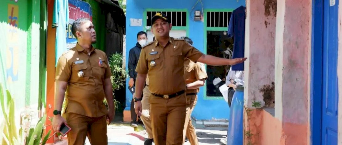 Camat Ujung Pandang, Syahrial Syamsuri, berkomitmen untuk ikut mensuskeskan program Lorong Wisata (Longwis), yang digagas Wali Kota dan Wakil Wali Kota Makassar.