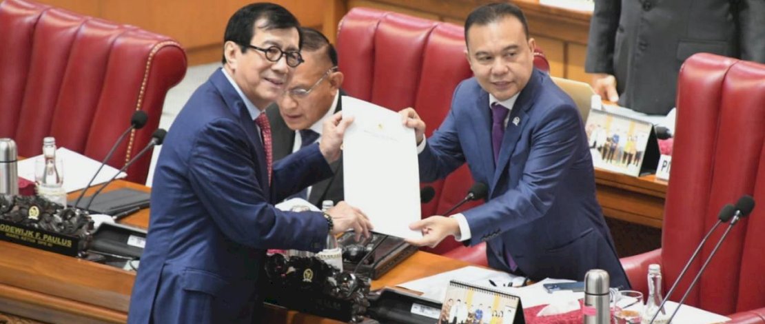 Pengesahan dilakukan dalam rapat paripurna DPR RI yang beragendakan pengambilan keputusan atas RUU KUHP, Selasa (06/12/2022).