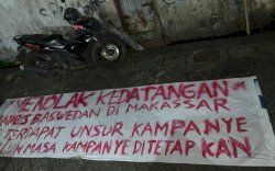Beredar Spanduk Penolakan Anies Baswedan di Sulsel, Relawan : Namanya Juga Usaha