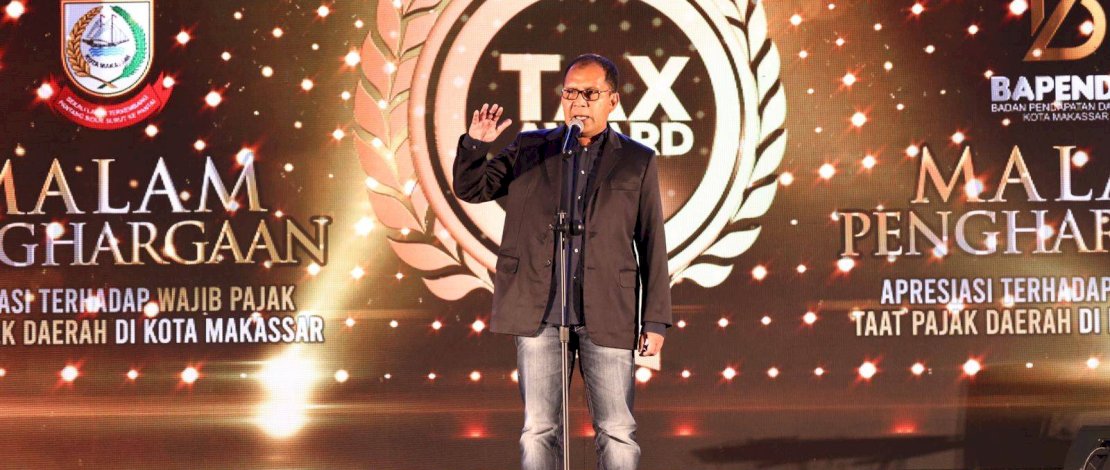 Wali Kota Makassar mengapresiasi pengelola dan wajib pajak pada kegiatan Tax Award di Upperhills.