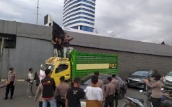 Aksi di Depan Gedung Kejati Sulsel, Ini Tujuh Tuntutan Massa KPPM