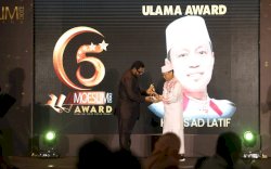 Ustaz Das&rsquo;ad Terima Penghargaan  MoeslimChoice Award 2022