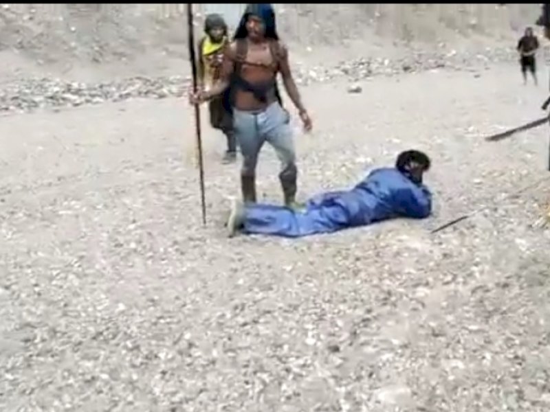 Mengerikan! Beredar Video KKB Bantai Tukang Ojek di Pegunungan Bintang