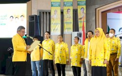 Pelantikan Golkar Maros, Taufan Pawe Sebut Airlangga Presiden Kunci Kemenangan Pemilu