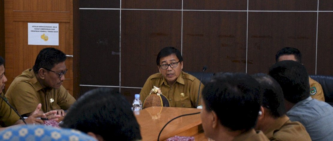 Wabup Lutra Pimpin Rapat Monitoring Dana Pemulihan Ekonomi Nasional
