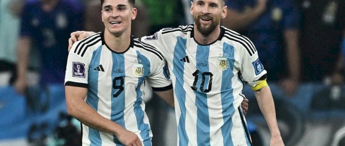 Julian dan Messi.