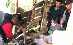 Enam Tahun Terhimpit Papan Kayu, Kaki Elis Kini Bebas  Berkat Program Bebas Pasung