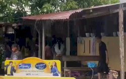 Kebakaran Aspol Tello di Makassar , Warga Panik  Selamatkan Barang Berharga