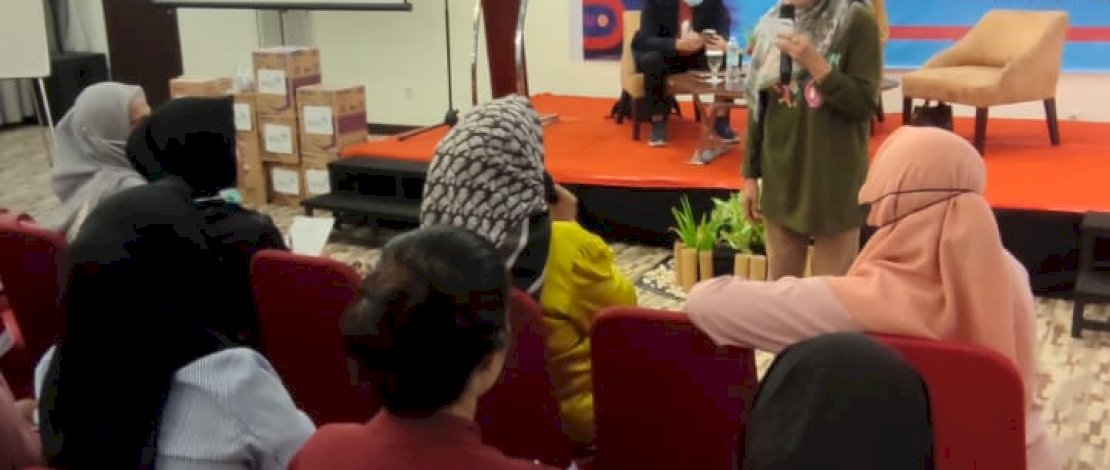 Edukasi 1000 Hari Pertama Kehidupan (HPK) dengan mengangkat tema Ibu Hebat Peduli Stunting. Edukasi 1000 Hari Pertama Kehidupan (HPK) dengan mengangkat tema Ibu Hebat Peduli Stunting.