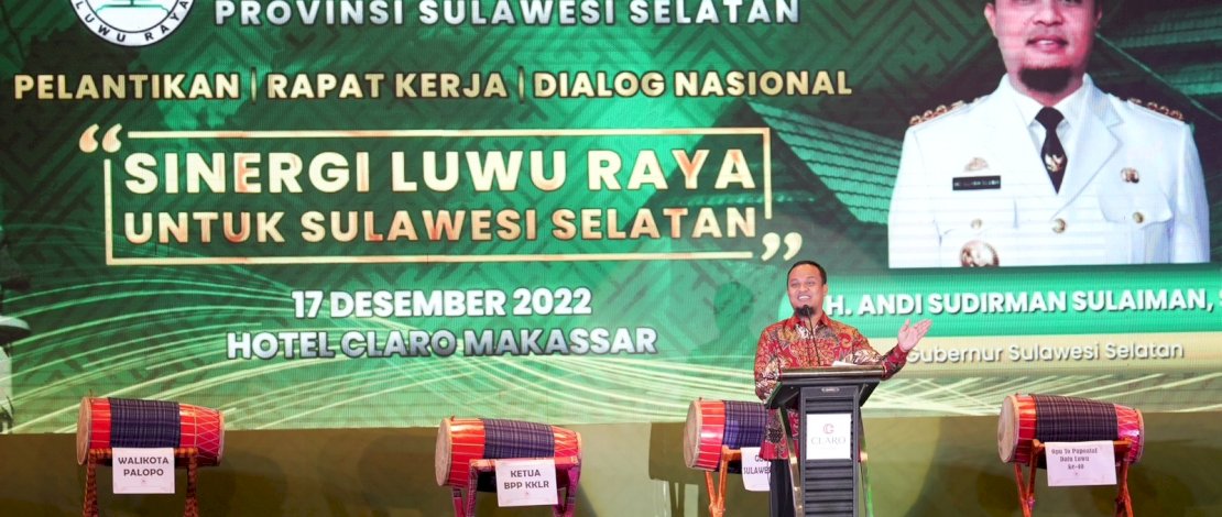 Pelantikan dan Rapat Kerja Badan Pengurus Wilayah Kerukunan Keluarga Luwu Raya Provinsi Sulsel Periode 2022-2027, di Hotel Claro Makassar, kemarin, Sabtu, 17 Desember 2022.
