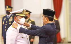 Berikut Sederet Pesan Jokowi Kepada Laksamana Yudo Margono yang Resmi Jadi Panglima TNI