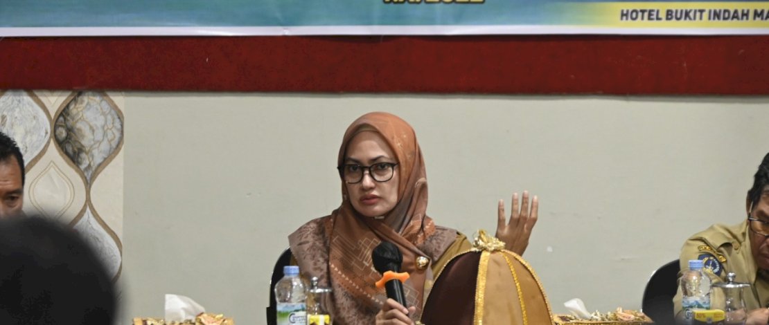 Pemkab Lutra Edukasi Nelayan Melaut Efektif Efisien dengan Memanfaatkan Teknologi