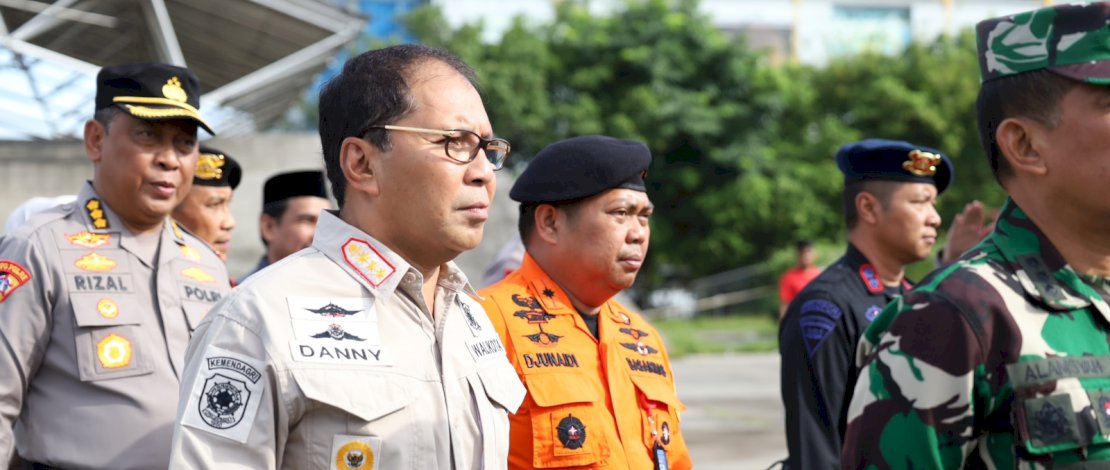 Hadiri Apel GPO Lilin, Danny Pomanto Imbau RT/RW Hingga Camat Kawal Pengamanan Nataru 2023 Hadiri Apel GPO Lilin, Danny Pomanto Imbau RT/RW Hingga Camat Kawal Pengamanan Nataru 2023