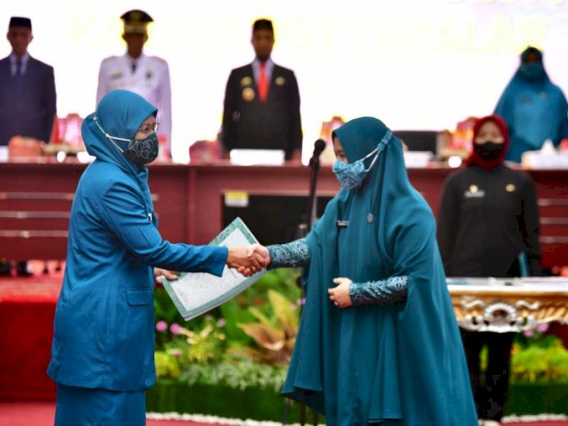 Lantik Sri Astuti Thamrin Jadi Pj Ketua PKK dan Dekranasda Takalar, Ini Pesan Naoemi Octarina