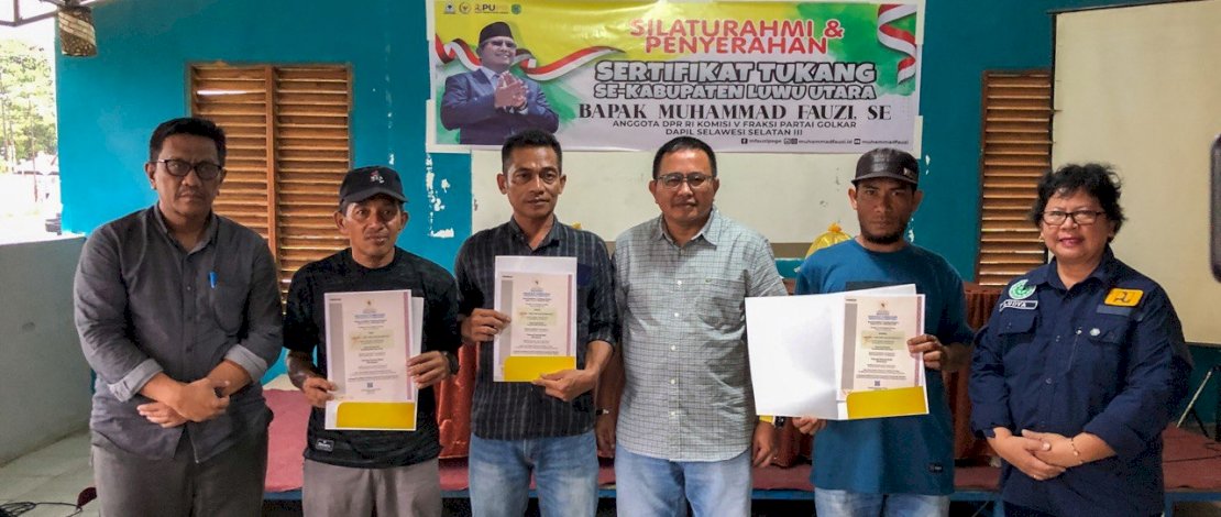 Puluhan Tukang di Lutra Tersertifikasi Profesional 