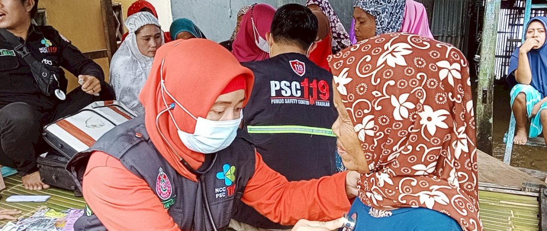 Pemkab Takalar Turunkan Tim Medis Dan Salurkan Bantuan Logistik untuk Korban Bencana Pemkab Takalar Turunkan Tim Medis Dan Salurkan Bantuan Logistik untuk Korban Bencana