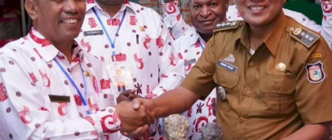 Rombongan Study Tiru Mimika Kunjungi Longwis di Kecamatan Makassar
