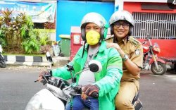 Ojol Day, Camat Makassar Ngantor dan hadiri Acara Naik Ojek Online